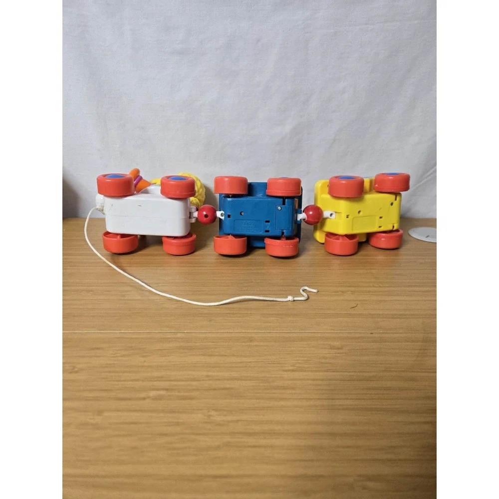 Vintage Sesame Street Parade Band TYCO Pull Train 16